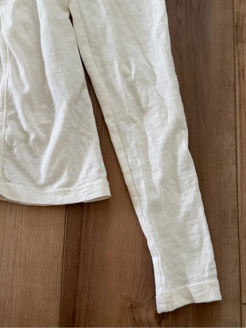 Anthropologie Women’s Ruffle V-Neck Long Sleeve Knit Top Size XXS Cream Cotton